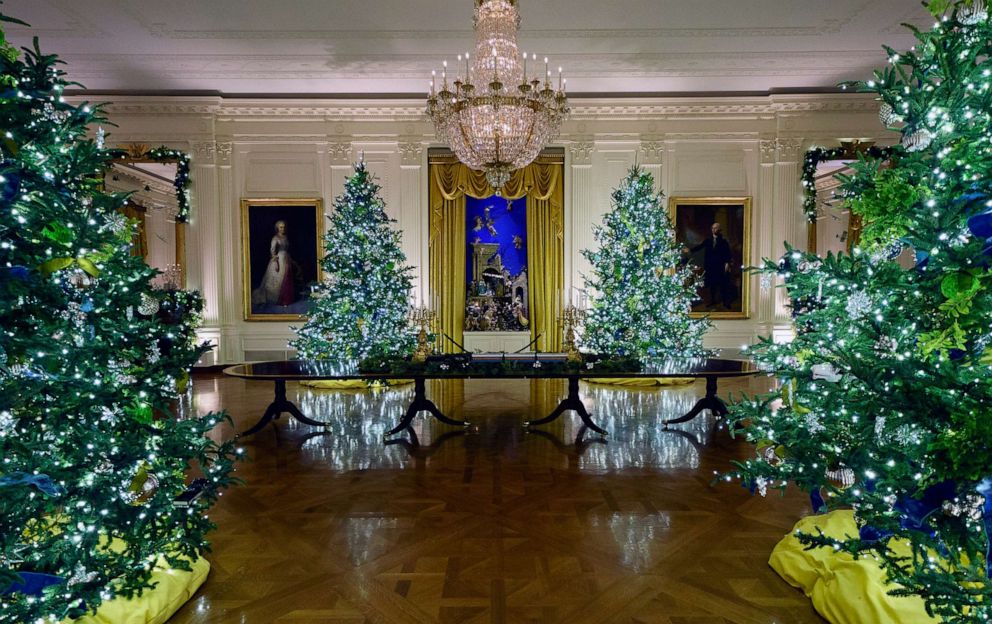 Photos: White House 2020 Christmas decorations revealed - ABC News