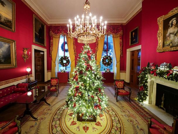 How Much Did It Cost To Decorate The White House For Christmas 2021