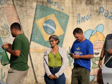 Photos show elections in Brazil where Lula faces Trump ally Flávio Bolsonaro for president