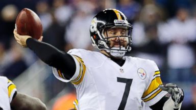 PHOTO: Pittsburgh Steelers quarterback Ben Roethlisberger throws a touchdown pass to Jerricho Cotchery in the third quarter of an NFL football game against the New England Patriots, Nov. 3, 2013, in Foxborough, Mass.