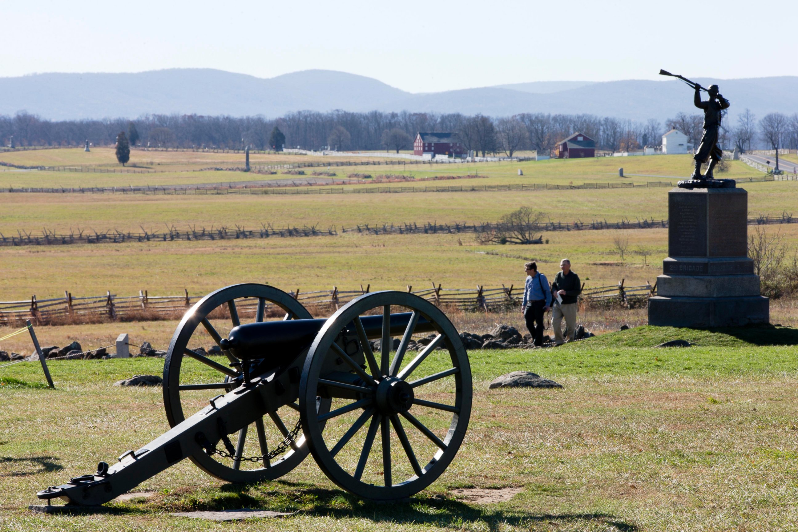 PHOTO: People visit the field Pickett's Charge, Nov. 18, 2013, in Gettysburg, Pa. 