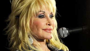 PHOTO: Dolly parton on Aug. 10, 2012 in Nashville.