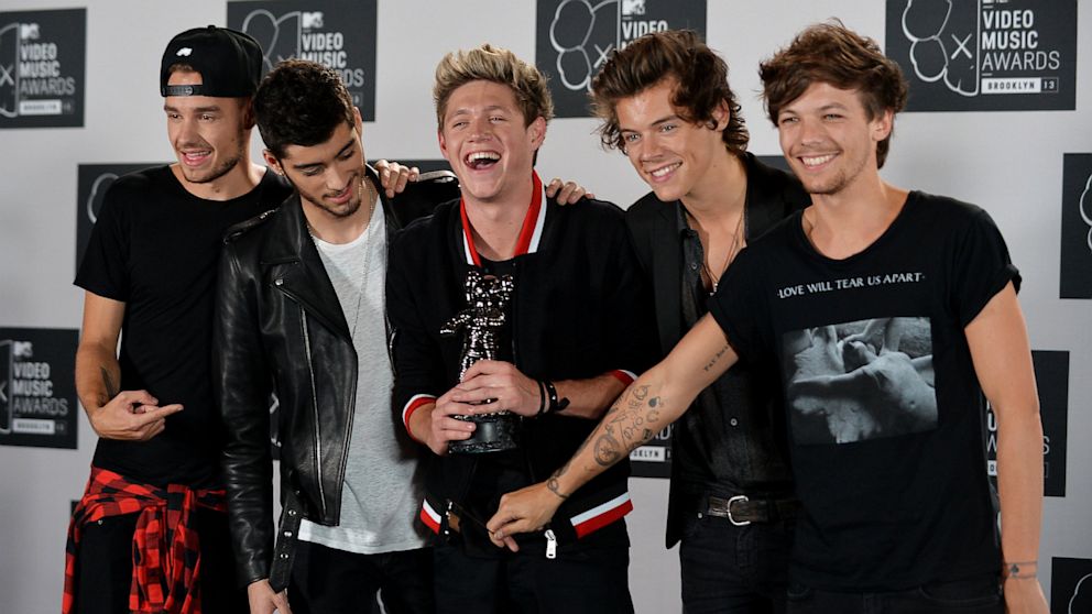 From left, Liam Payne, Zayn Malik, Niall Horan, Harry Styles and Louis Tomlinson of One Direction at the MTV Video Music Awards August 25, 2013 at the Barclays Center in New York. 