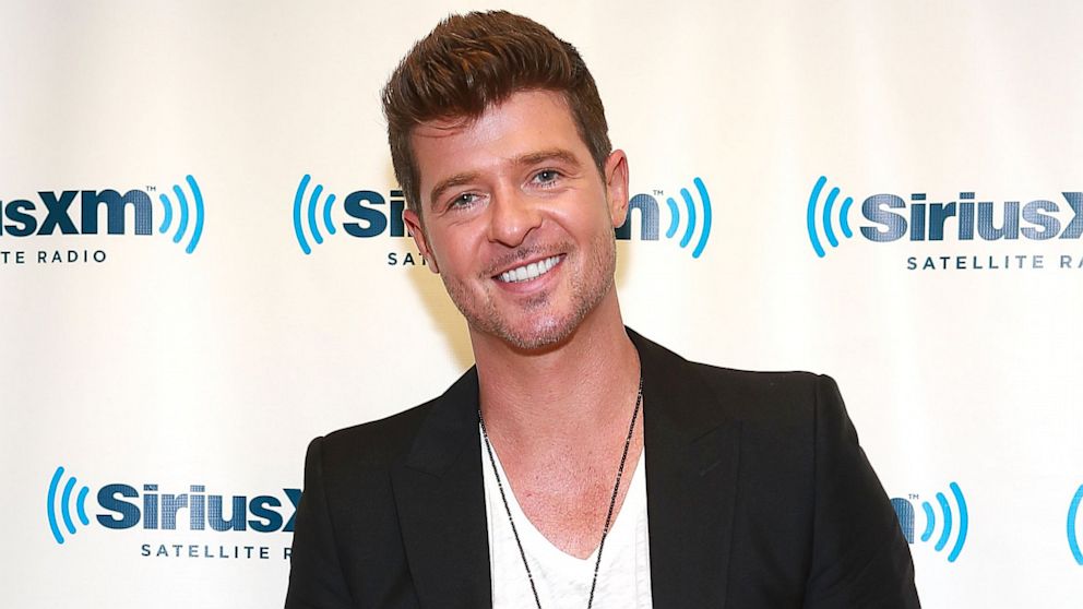 Robin Thicke visits at SiriusXM Studios on July 29, 2013 in New York City. 