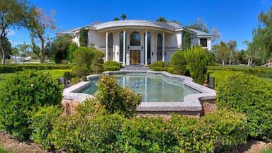 PHOTO: Wayne Newtons Casa de Shenandoah ranch was listed for $70 million.