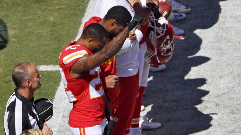 49ers Kneel and Stand During Anthem in Show of Team Solidarity