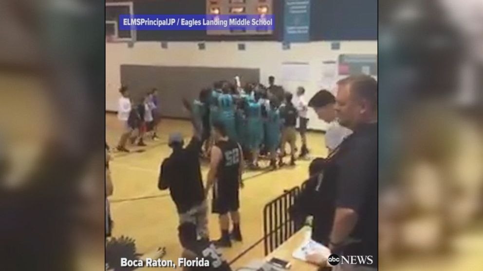 Video Middle Schooler Who Lost Both Arms Nails Three Point Basketball Shot Abc News