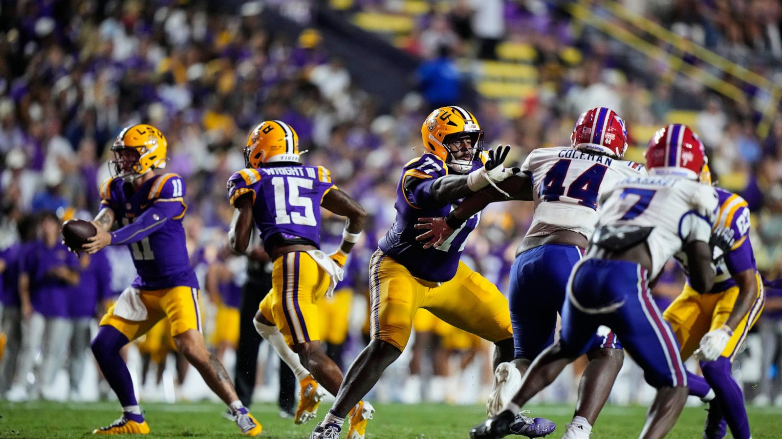 Senate takes first step to overhaul college sports system