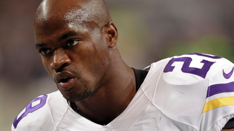 Vikings Reverse Adrian Peterson Decision and Ban Him From Playing