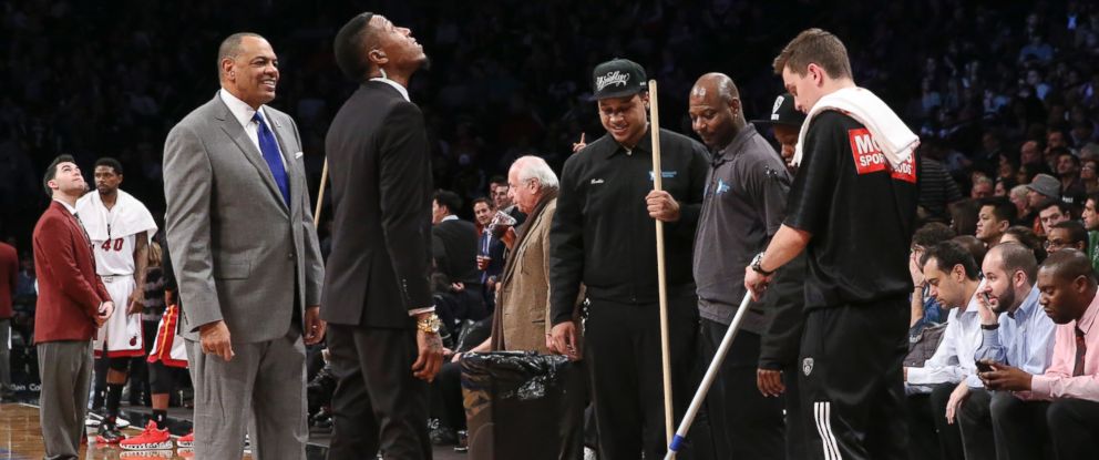Water Leak At Barclays Center Causes Rain Delay During Nba Water Leak At Barclays Center Causes Rain Delay During Nba