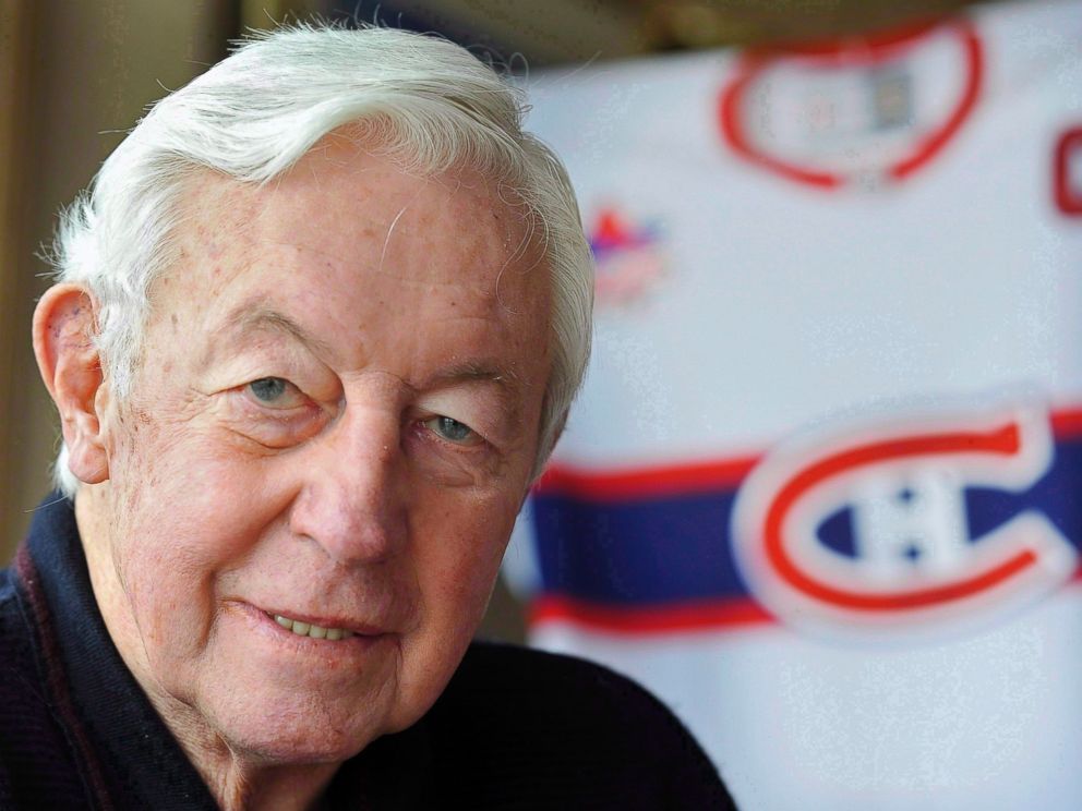 PHOTO: Montreal Canadiens great Jean Beliveau poses at his home in St. Lambert, Quebec, Nov. 25, 2009.
