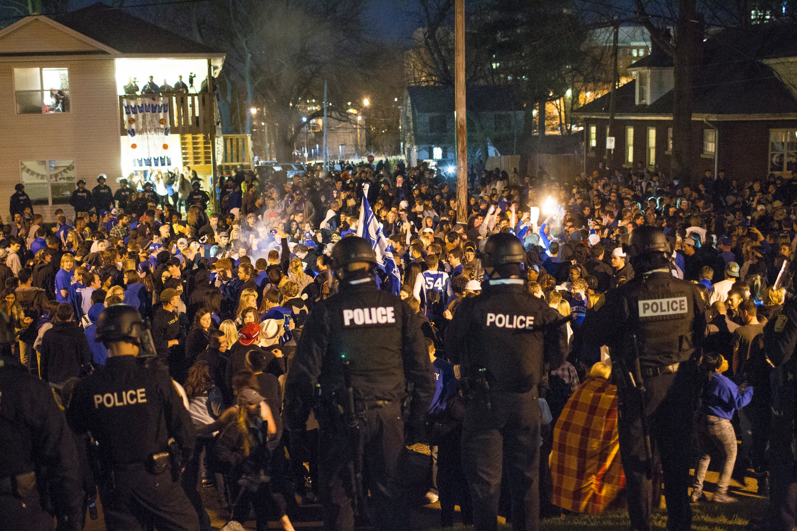 PHOTO:Kentucky fans gather near the University of Kentucky campus, Saturday, April 4, 2015, in Lexington, Ky. 