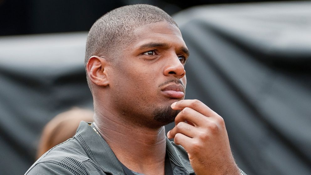 Dallas Cowboys Ex Michael Sam Back in Football - In Unusual Role