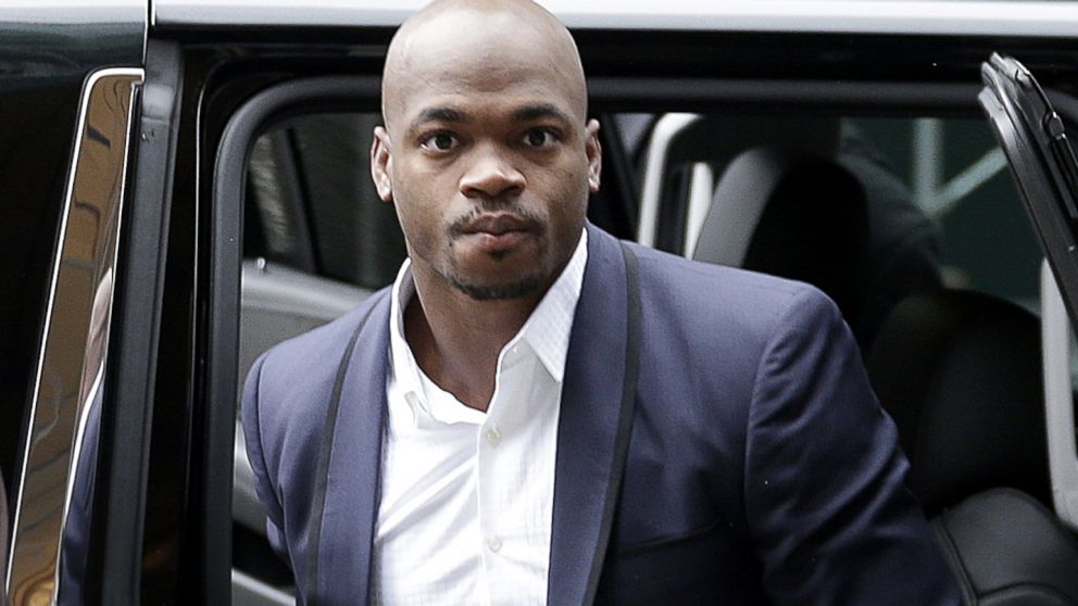 Minnesota Vikings' Adrian Peterson arrives for a hearing for the appeal of his suspension in New York, Dec. 2, 2014.