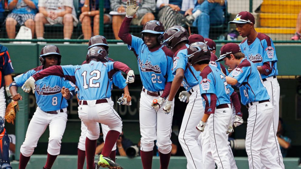 Mo'ne Davis Pitches Shutout in Little League World Series - ABC News