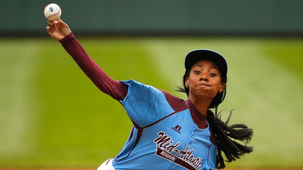 Pennsylvania's Mo'ne Davis pitches during the first inning against Tennessee during a baseball game at the Little League World Series tournament in South Williamsport, Pa., Aug. 15, 2014. 