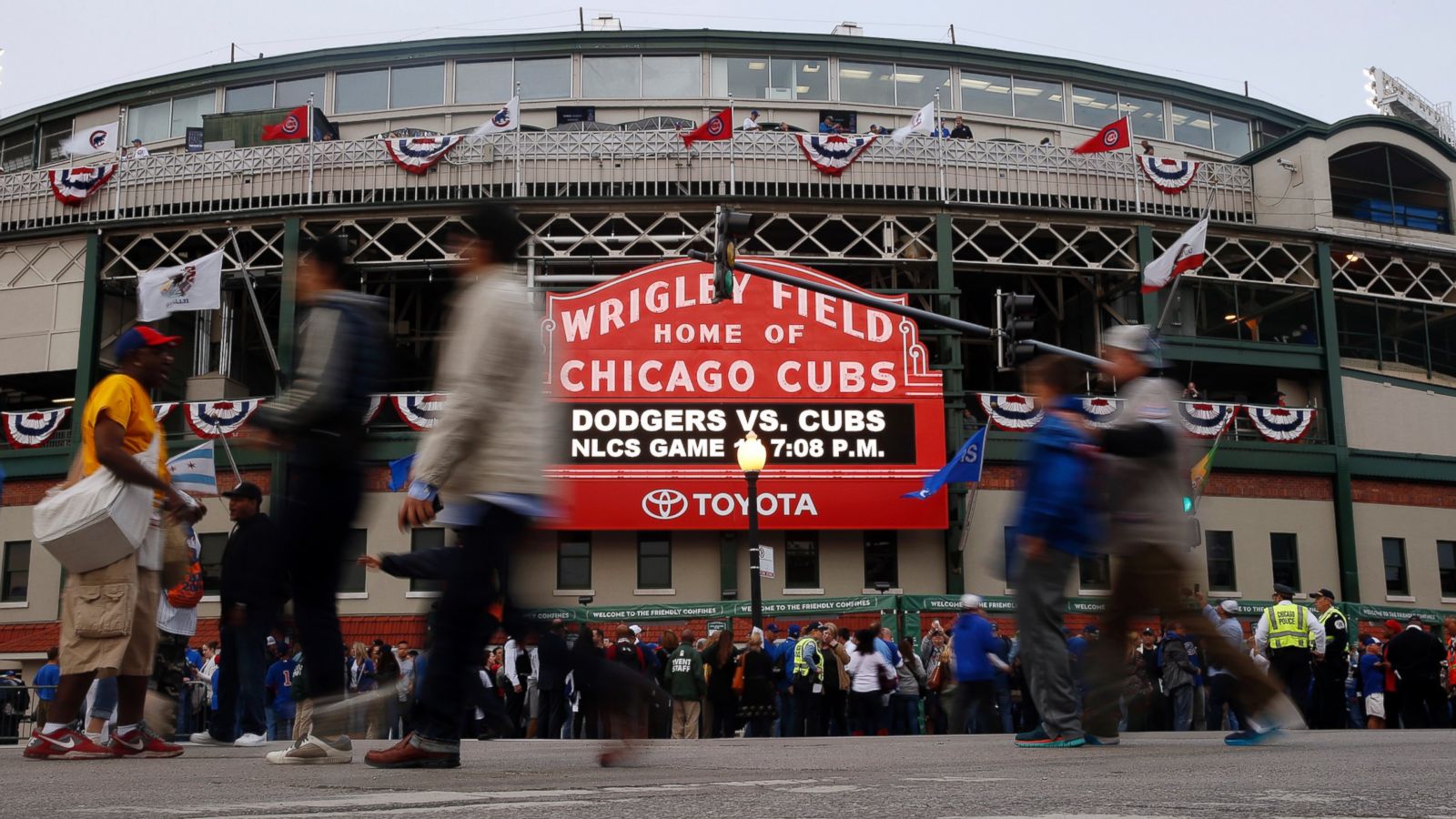 Chicago Cubs enhance security at historic Wrigley Field