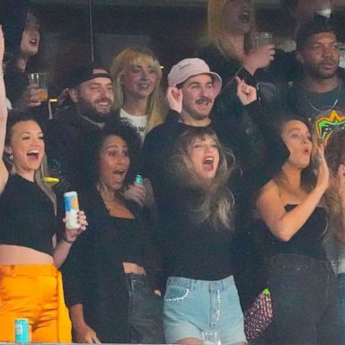 [Taylor Swift and Blake Lively cheer during the game at MetLife Stadium. Mandatory Credit: Robert Deutsch-USA TODAY Sports, PHOTO: Taylor Swift reacts while watching the Kansas City Chiefs vs Chicago Bears game during the first half at GEHA Field at Arrowhead Stadium.]