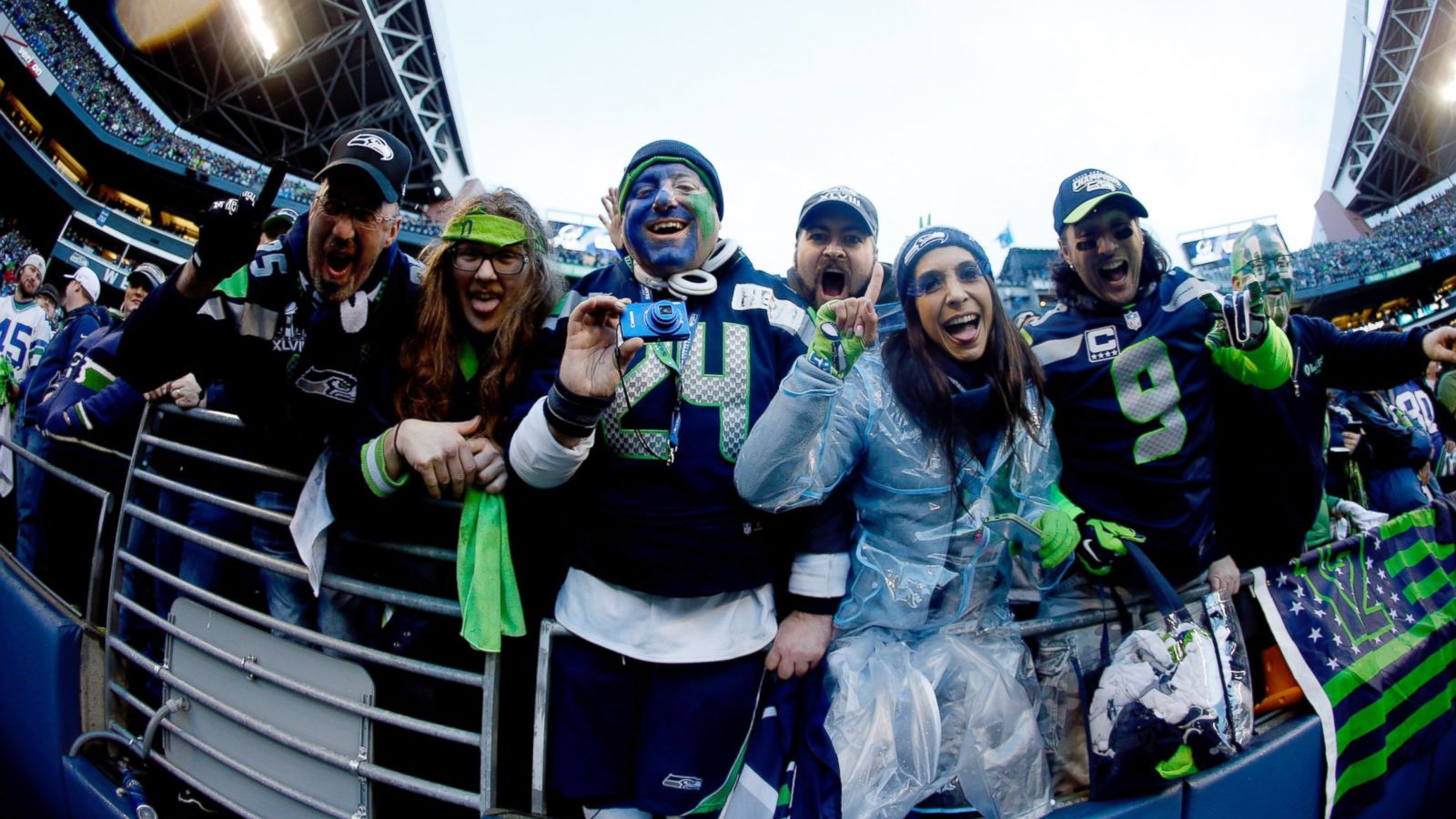 Seattle tells Seahawks fans to delay video uploads