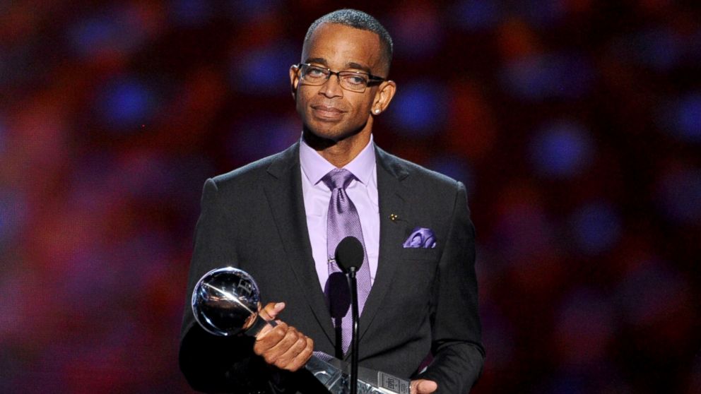 Stuart Scott accepts the 2014 Jimmy V Perseverance Award onstage during the 2014 ESPYS on July 16, 2014 in Los Angeles, Calif. 