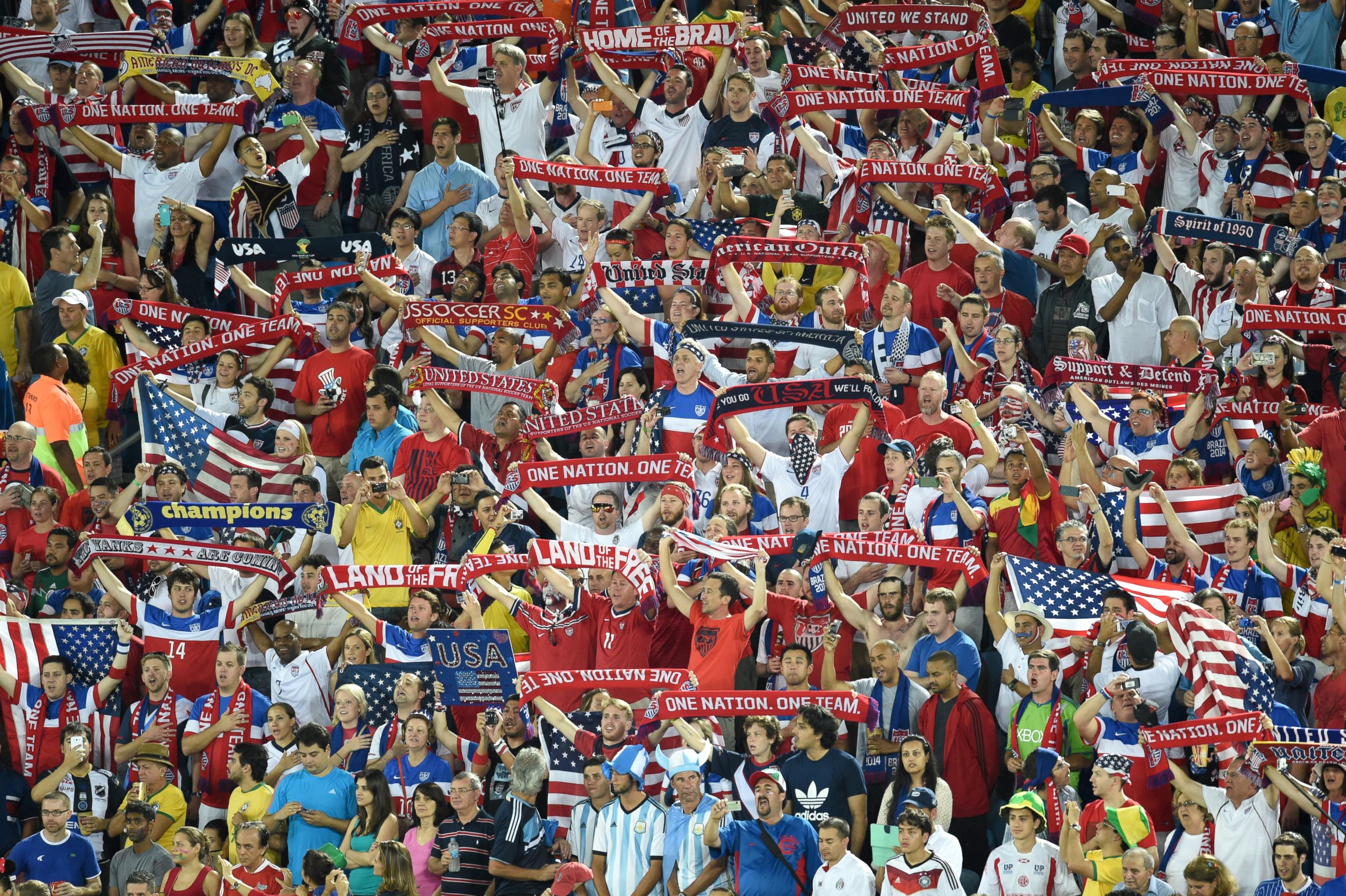 PHOTO: U.S. fans cheer prior to the 2014 FIFA World Cup Brazil Group G match between Ghana and the United States at Estadio das Dunas, June 16, 2014 in Natal, Brazil