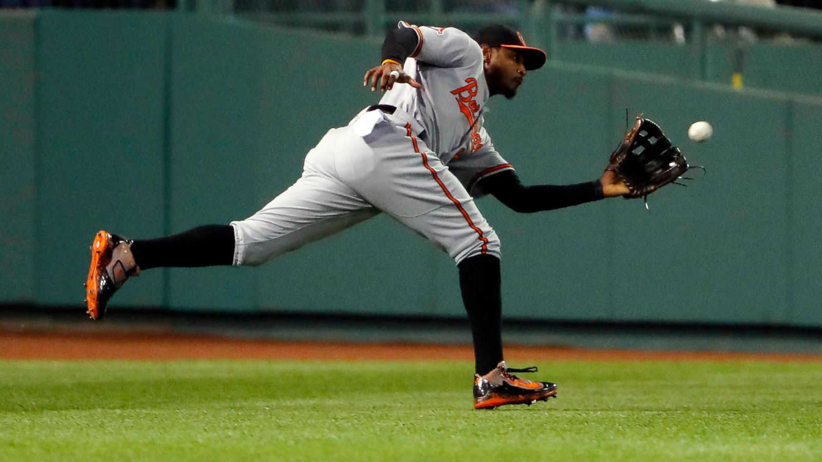 Red Sox apologize for fans' racist taunts of Orioles player Adam