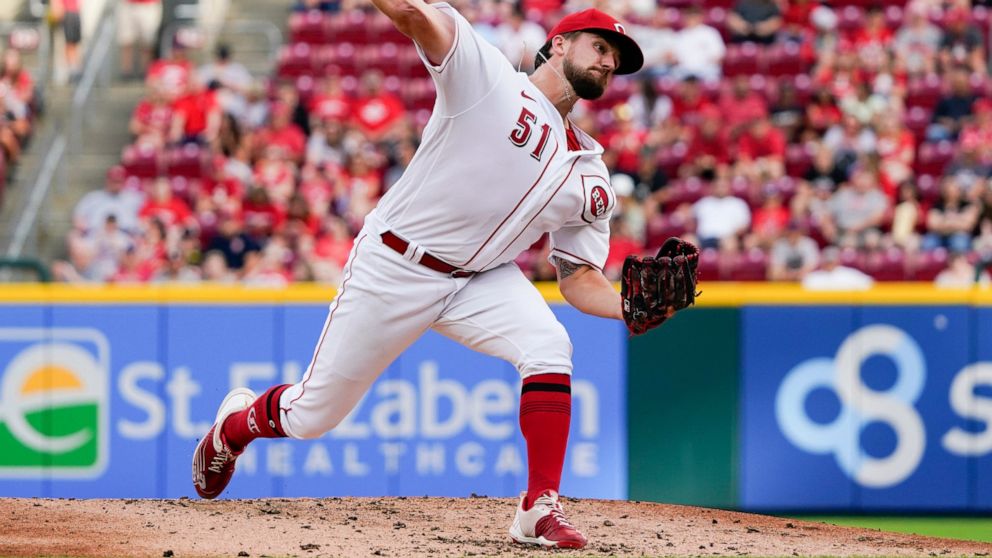 Cincinnati Reds starting pitcher Graham Ashcraft throws during the third inning of the team's baseball game against the Washington Nationals on Thursday, June 2, 2022, in Cincinnati. (AP Photo/Jeff Dean)