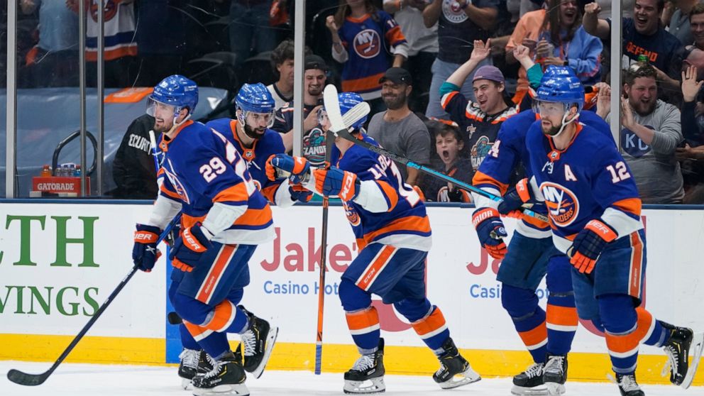 Islanders Beat Bruins 6 2 In Game 6 Reach Stanley Cup Semis Abc News