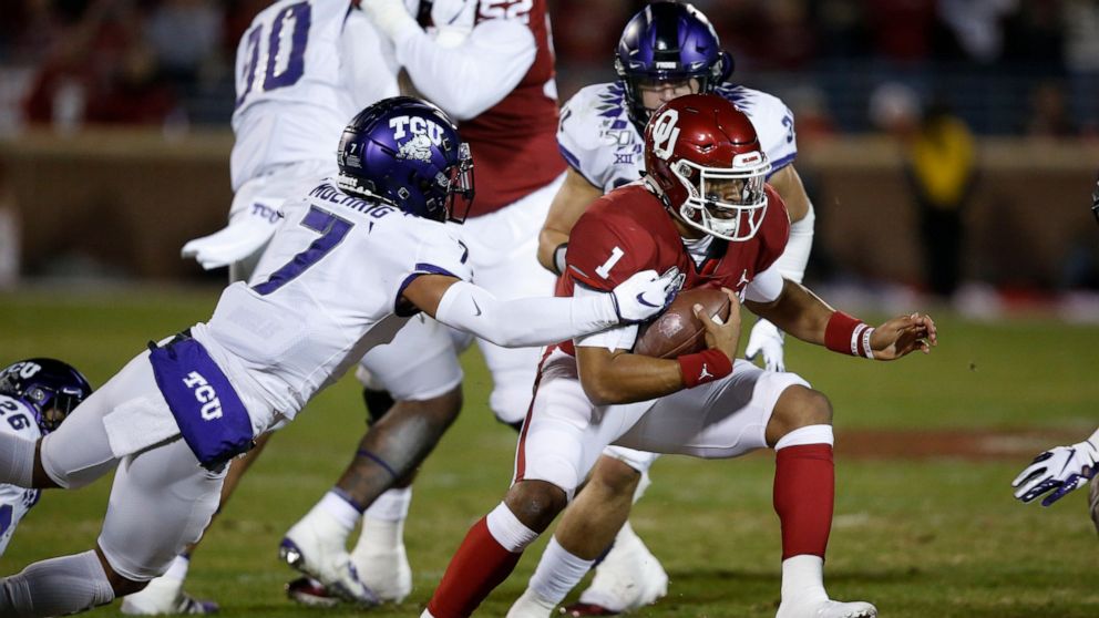 No. 8 Oklahoma holds on, beats TCU 28-24 - ABC News