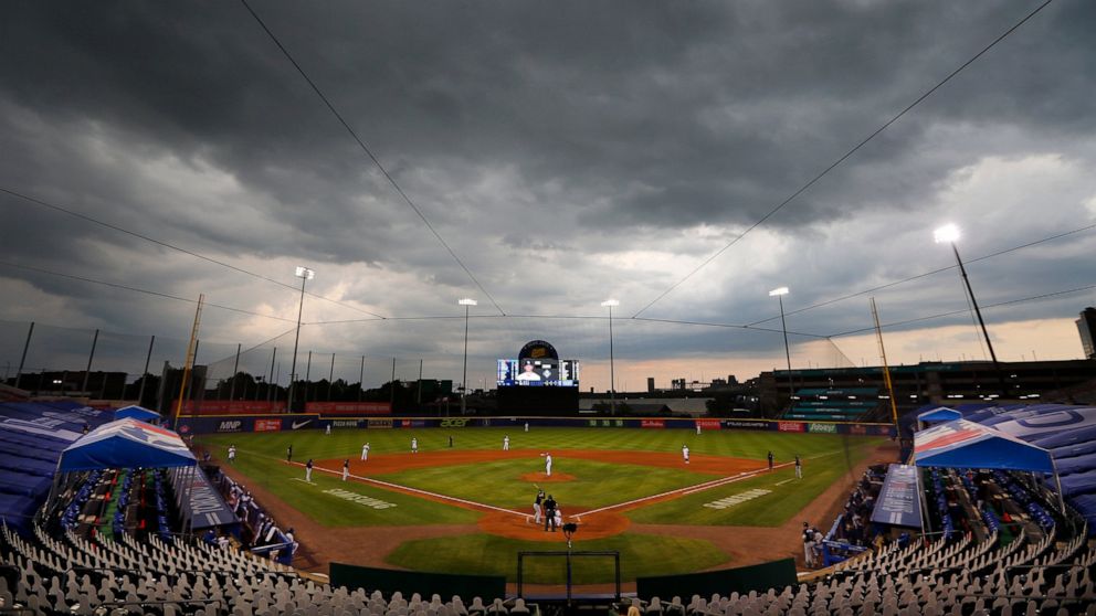 Rays Jays Halted By Rain Finish Sunday Then 7 Inning Game Abc News