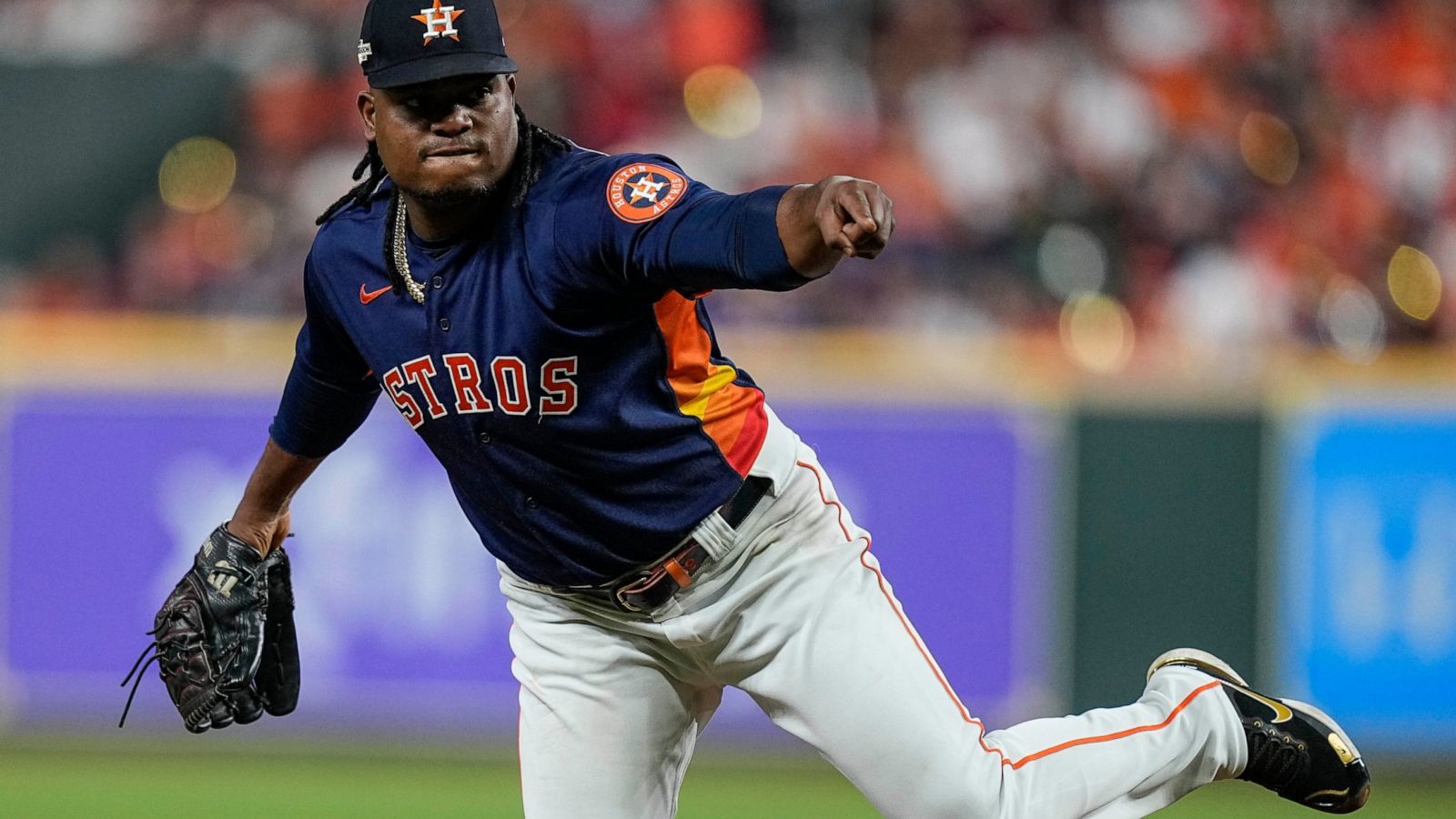 Astros' Valdez vs. Phillies' Wheeler in World Series Game 2 - ABC News