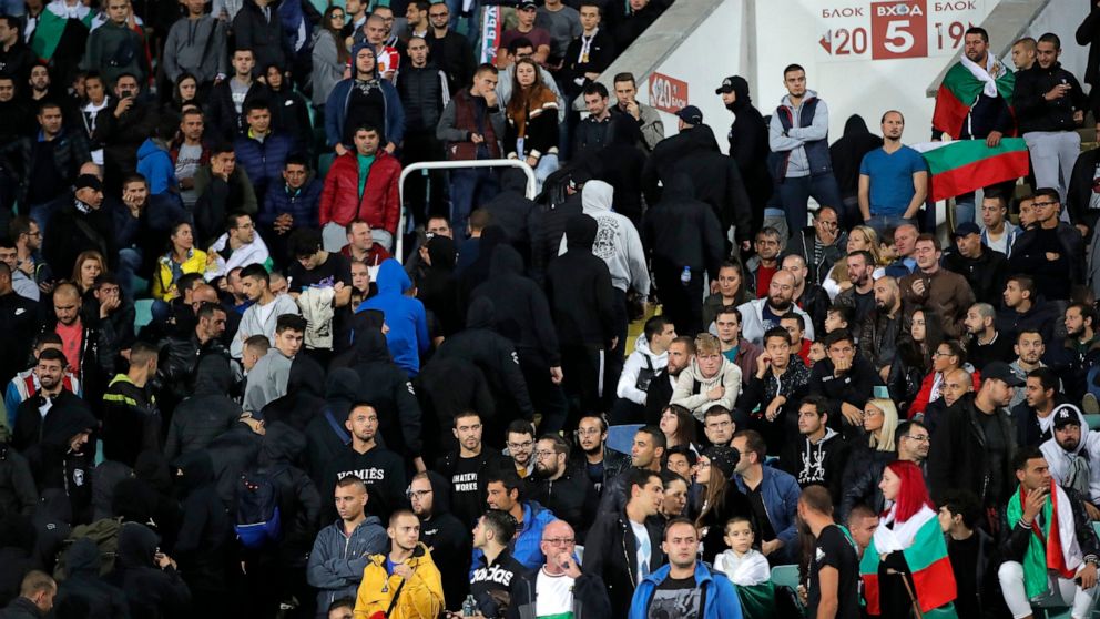 Bulgaria Arrests 6 Soccer Fans Following Acts Abc News Soccer Fans Following Acts
