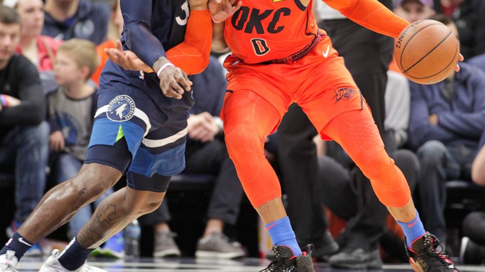 russell westbrook triple double shoes