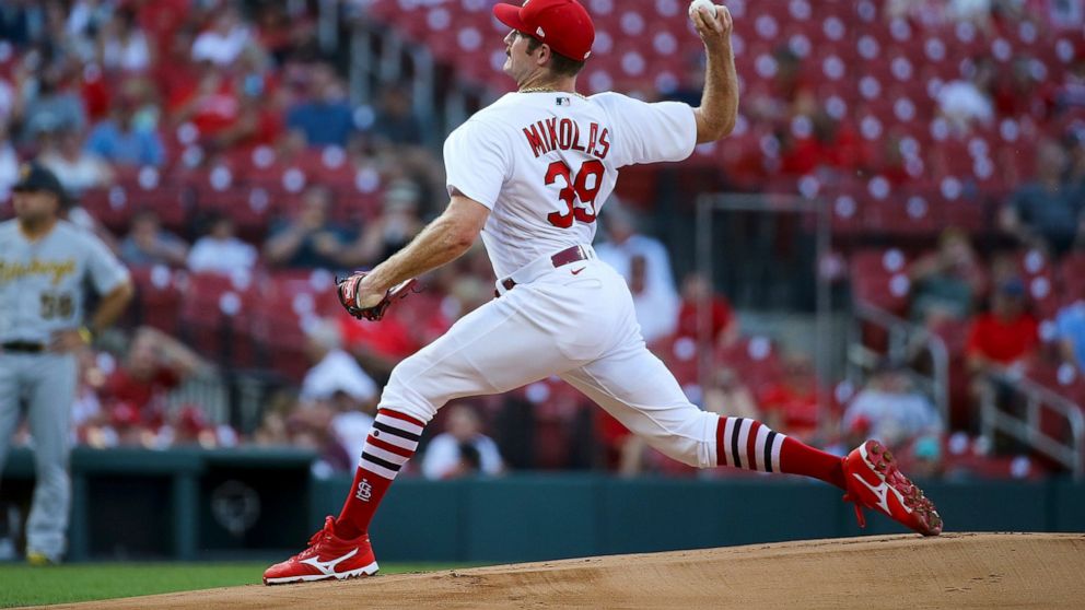 St. Louis Cardinals starting pitcher Miles Mikolas (39) throws during the first inning in the second game of a baseball doubleheader against the Pittsburgh Pirates on Tuesday, June 14, 2022, in St. Louis. (AP Photo/Scott Kane)