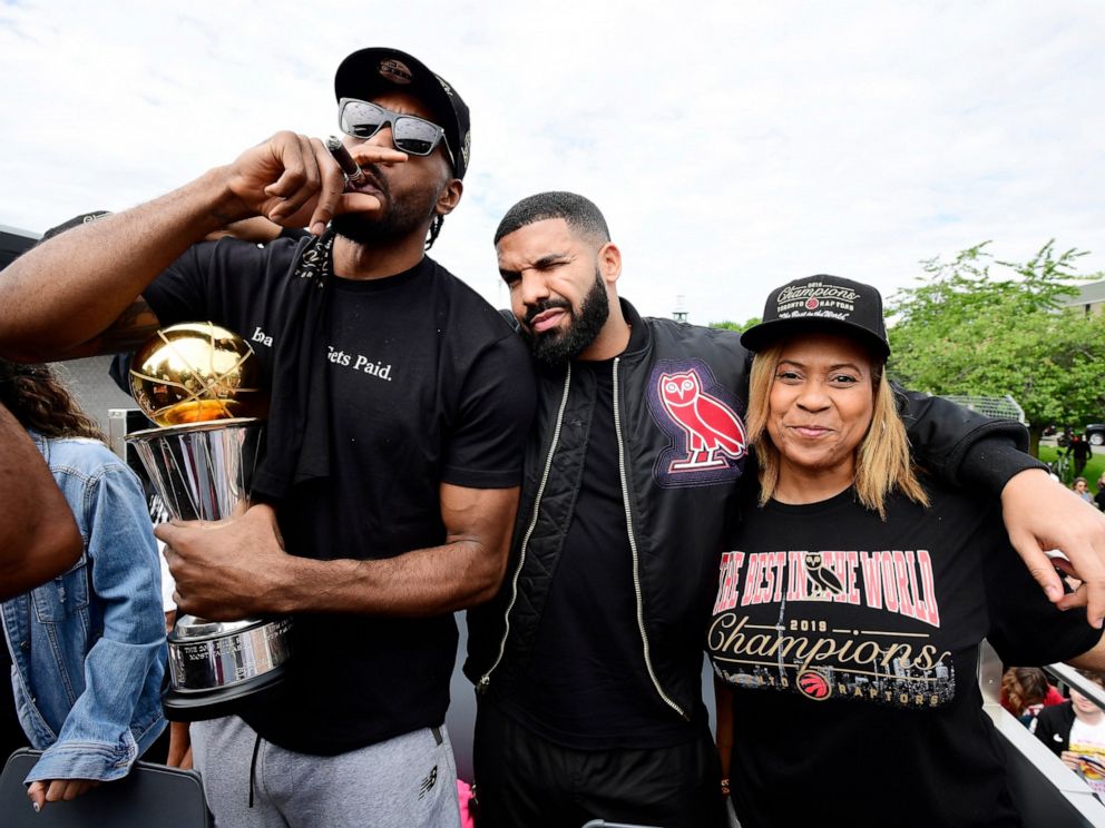 kim robertson kawhi