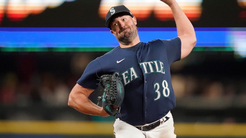 Seattle Mariners starting pitcher Robbie Ray throws against the Washington Nationals during the sixth inning of a baseball game, Tuesday, Aug. 23, 2022 in Seattle. (AP Photo/Ted S. Warren)