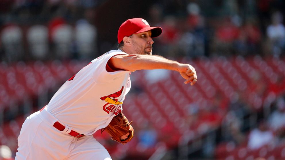 St. Louis Cardinals starting pitcher Adam Wainwright throws during the first inning of a baseball game against the Washington Nationals Wednesday, Sept. 18, 2019, in St. Louis. (AP Photo/Jeff Roberson)