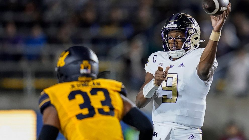 Washington quarterback Michael Penix Jr. (9) throws a pass against California during the first half of an NCAA college football game in Berkeley, Calif., Saturday, Oct. 22, 2022. (AP Photo/Godofredo A. Vásquez)