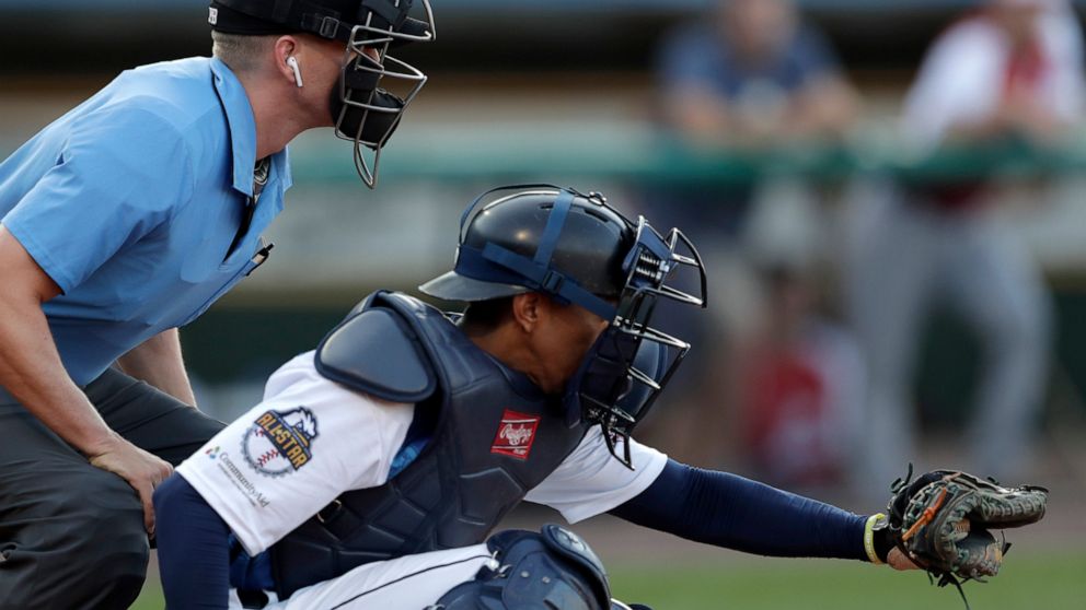 home plate umpire gear