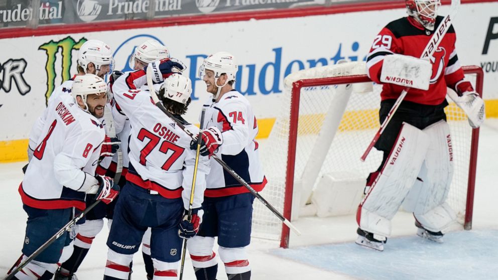 Great 8: Ovechkin scores historic PP 