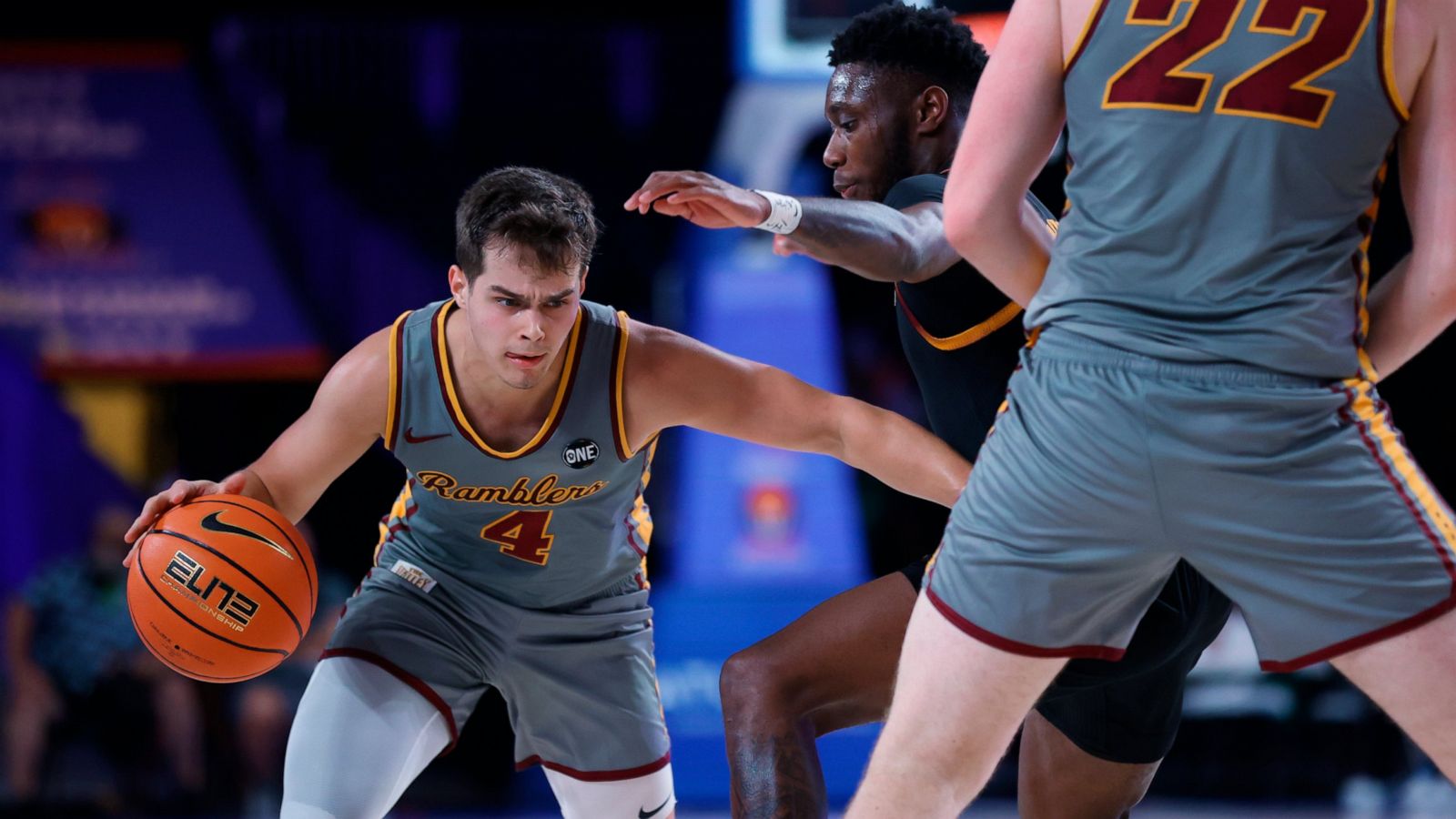 loyola chicago beats arizona state 77 59 for 7th at atlantis abc news