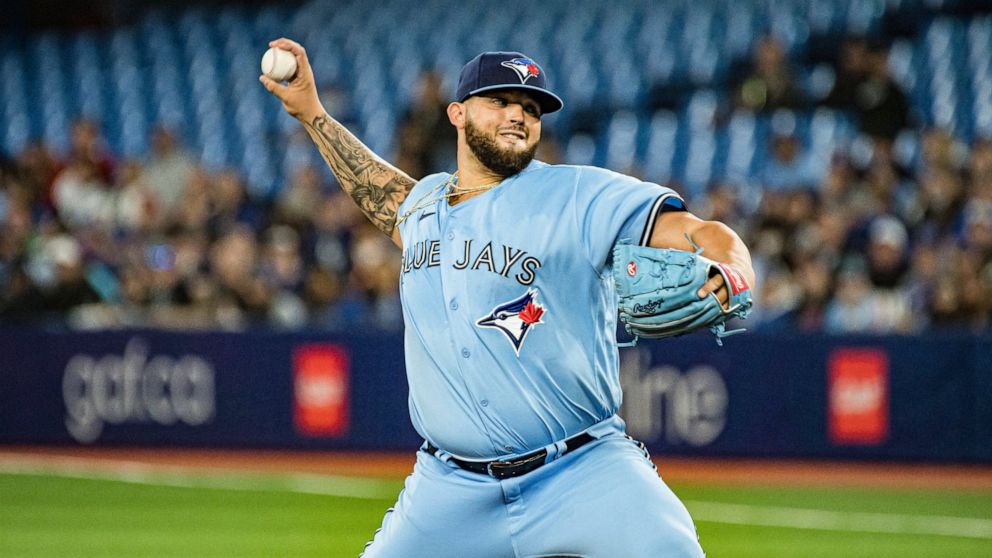 Toronto Blue Jays starting pitcher Alek Manoah (6) throws the ball during the first inning of a MLB baseball game against the Oakland Athletics in Toronto on Sunday, April 17, 2022. (Christopher Katsarov/The Canadian Press via AP)