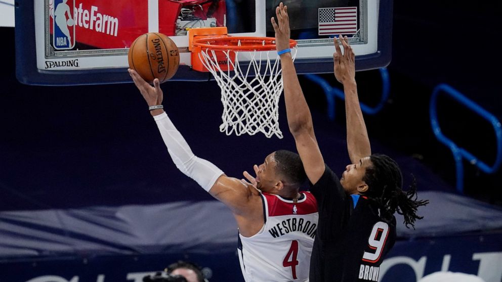russell westbrook triple double shoes