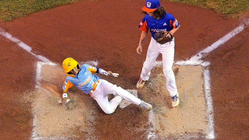 Isolated From Family Hawaii Little Leaguers Keep Winning Abc News