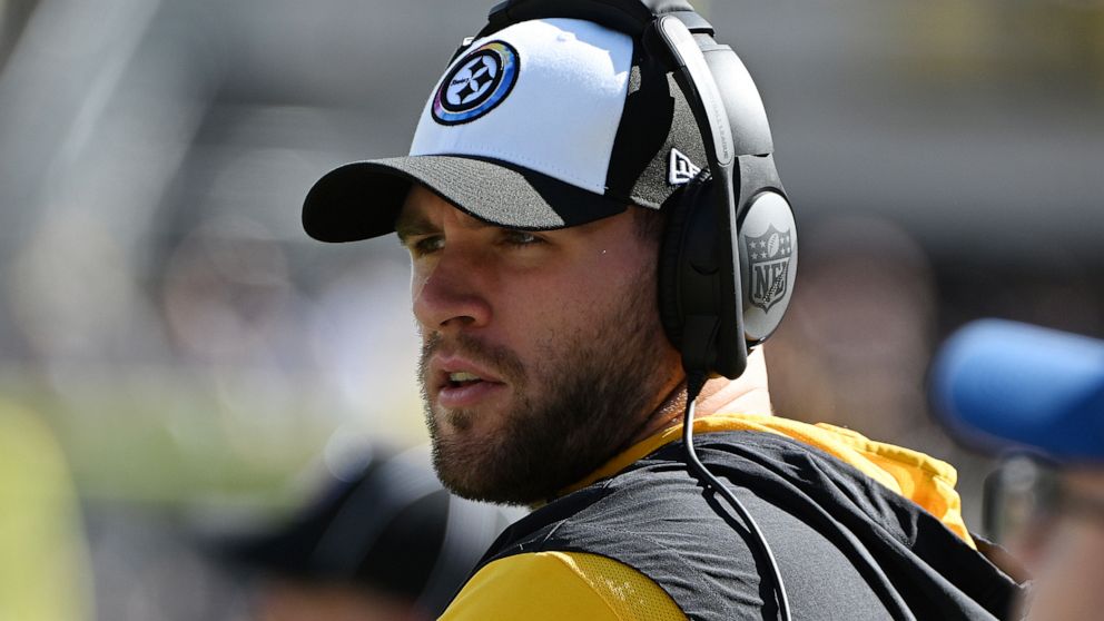 Pittsburgh Steelers linebacker T.J. Watt stands on the sideline during the first half of an NFL football game against the Tampa Bay Buccaneers in Pittsburgh, Sunday, Oct. 16, 2022. (AP Photo/Barry Reeger)