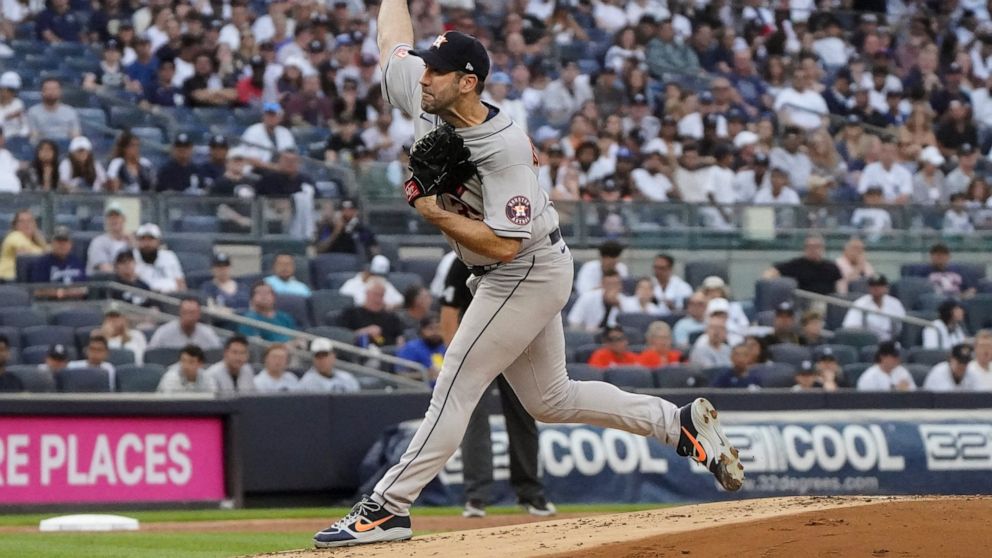 Houston Astros' Justin Verlander pitches during the first inning of the team's baseball game against the New York Yankees, Friday, June 24, 2022, in New York. (AP Photo/Bebeto Matthews)