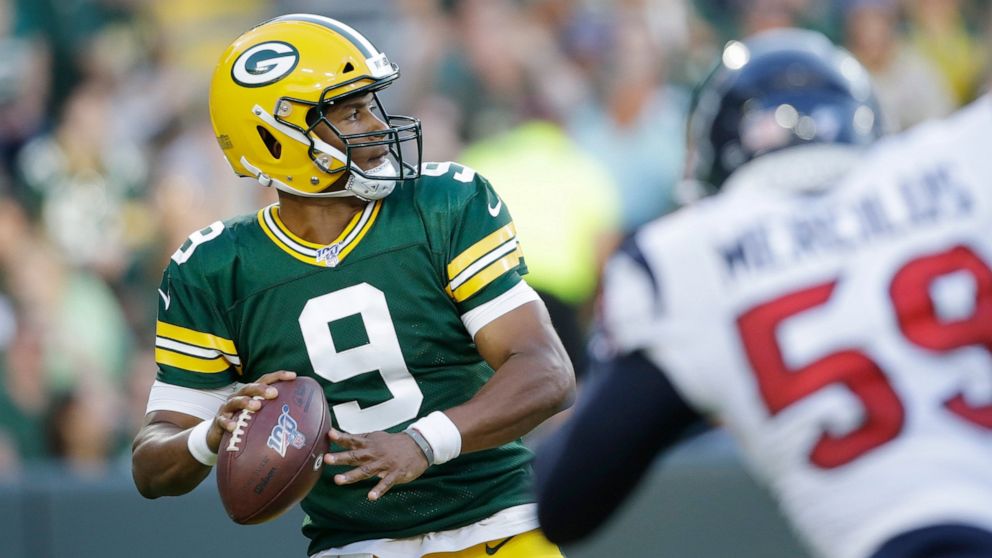 Green Bay Packers quarterback DeShone Kizer looks to pass during the first half of the team's NFL preseason football game against the Houston Texans on Thursday, Aug. 8, 2019, in Green Bay, Wis. (AP Photo/Jeffrey Phelps)