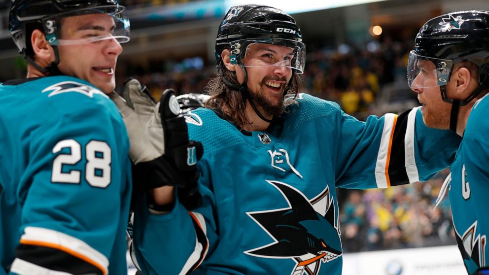 Sharks Re Signing Karlsson Sets Table For Busy Nhl Offseason Abc