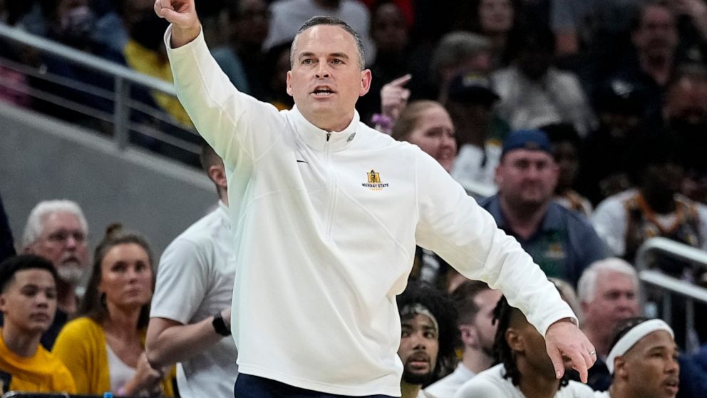 Murray State head coach Matt McMahon directs his team during the first half of a college basketball game against San Francisco in the first round of the NCAA tournament, Thursday, March 17, 2022, in Indianapolis. (AP Photo/Darron Cummings)
