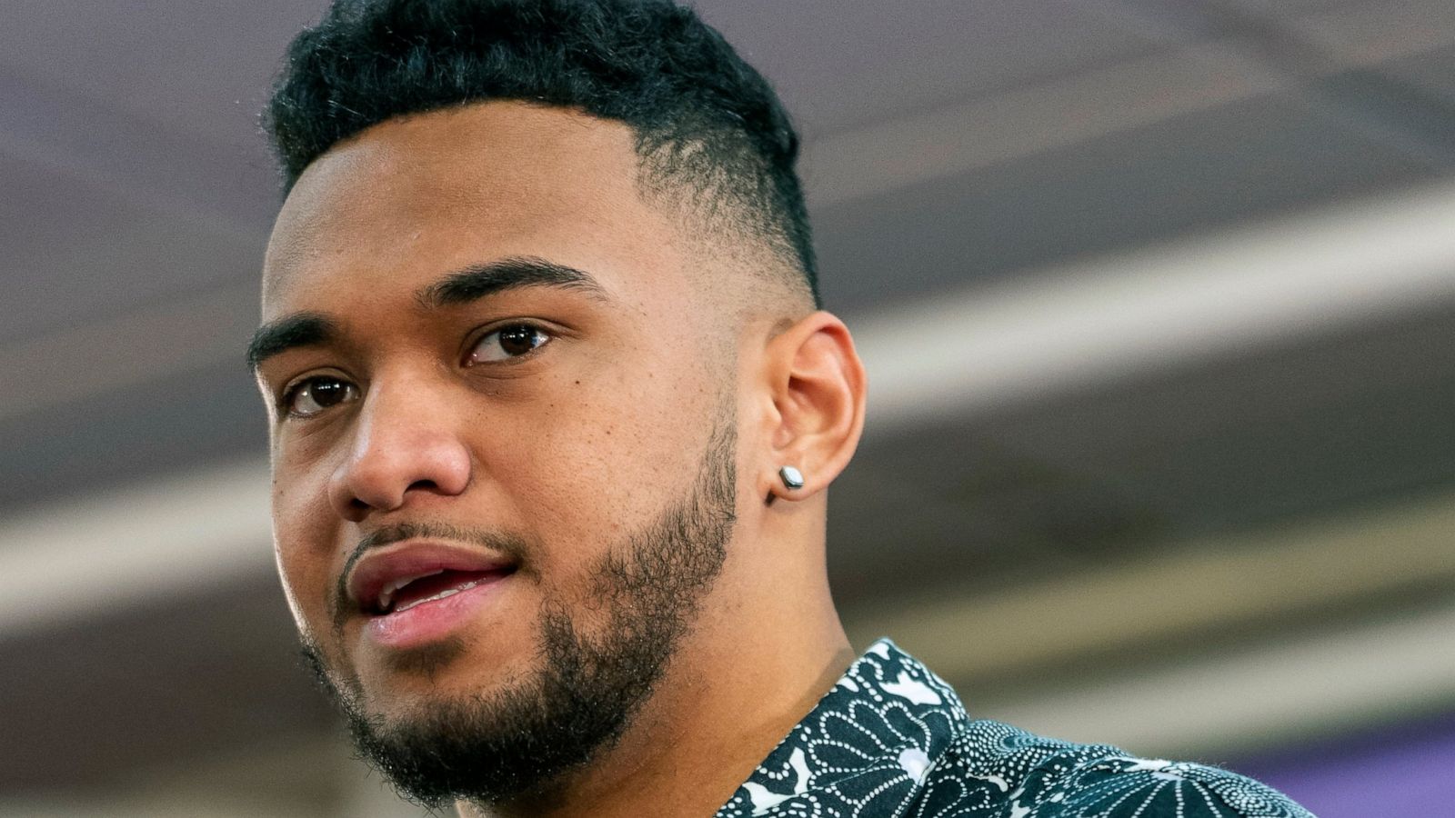 Alabama Qb Tua Tagovailoa Says He Is Entering 2020 Nfl Draft Abc News